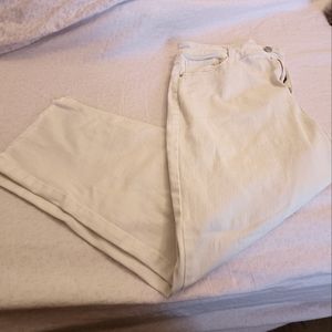 Reitmans warm white straight leg cropped jeans with raw hem, size 32